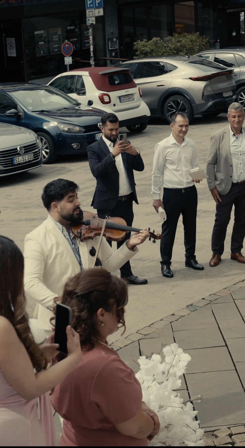 Live violin performance during a wedding